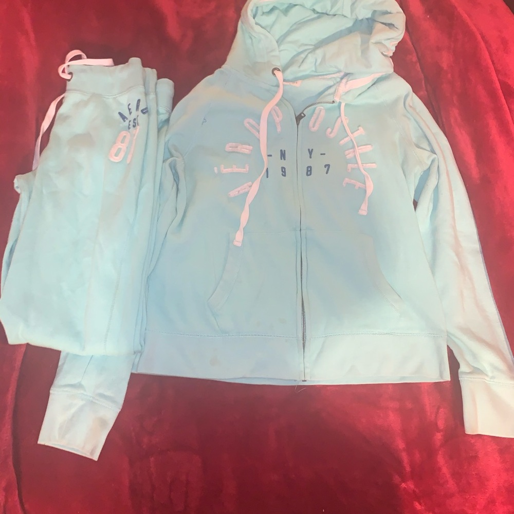 Aeropostale sweatsuit